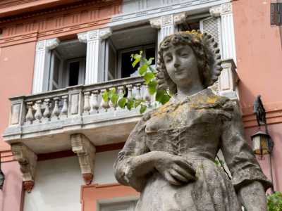 ...e Lucia dei Promessi Sposi, creati dalla storica ditta barese De Filippis